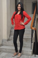 Zara at Bhai Triple Platinum Disc